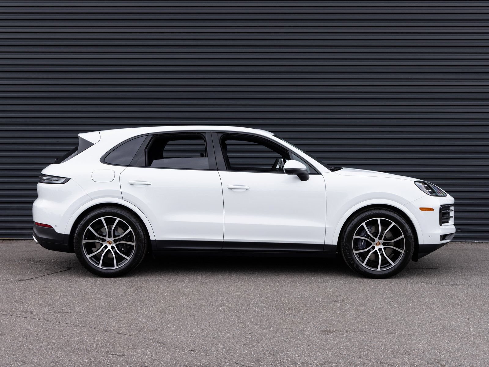 New 2026 Porsche Cayenne AWD/4WD image 8