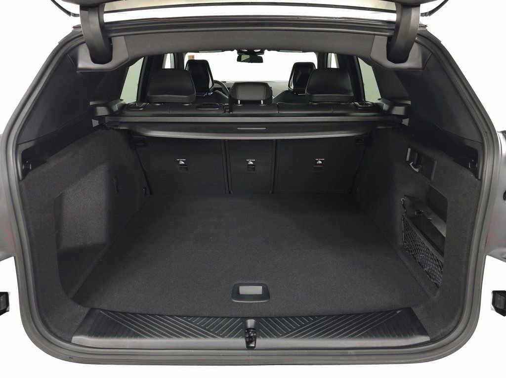 Used 2025 BMW X3 xDrive30i w/ Premium Package image 9