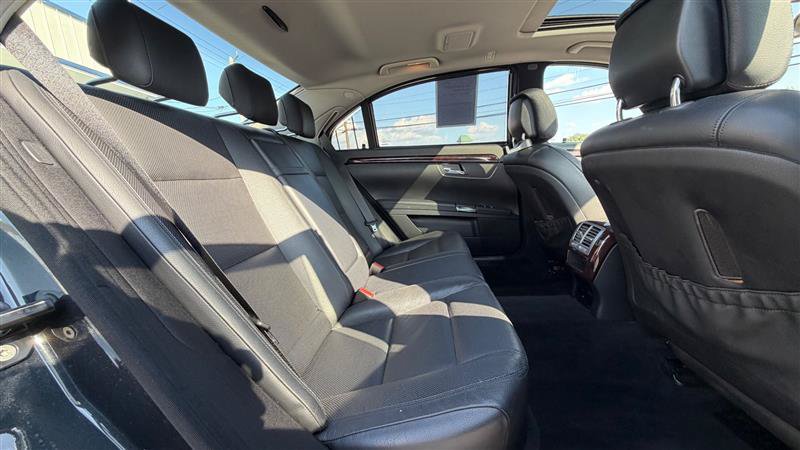 Used 2012 Mercedes-Benz S 550 4MATIC image 37