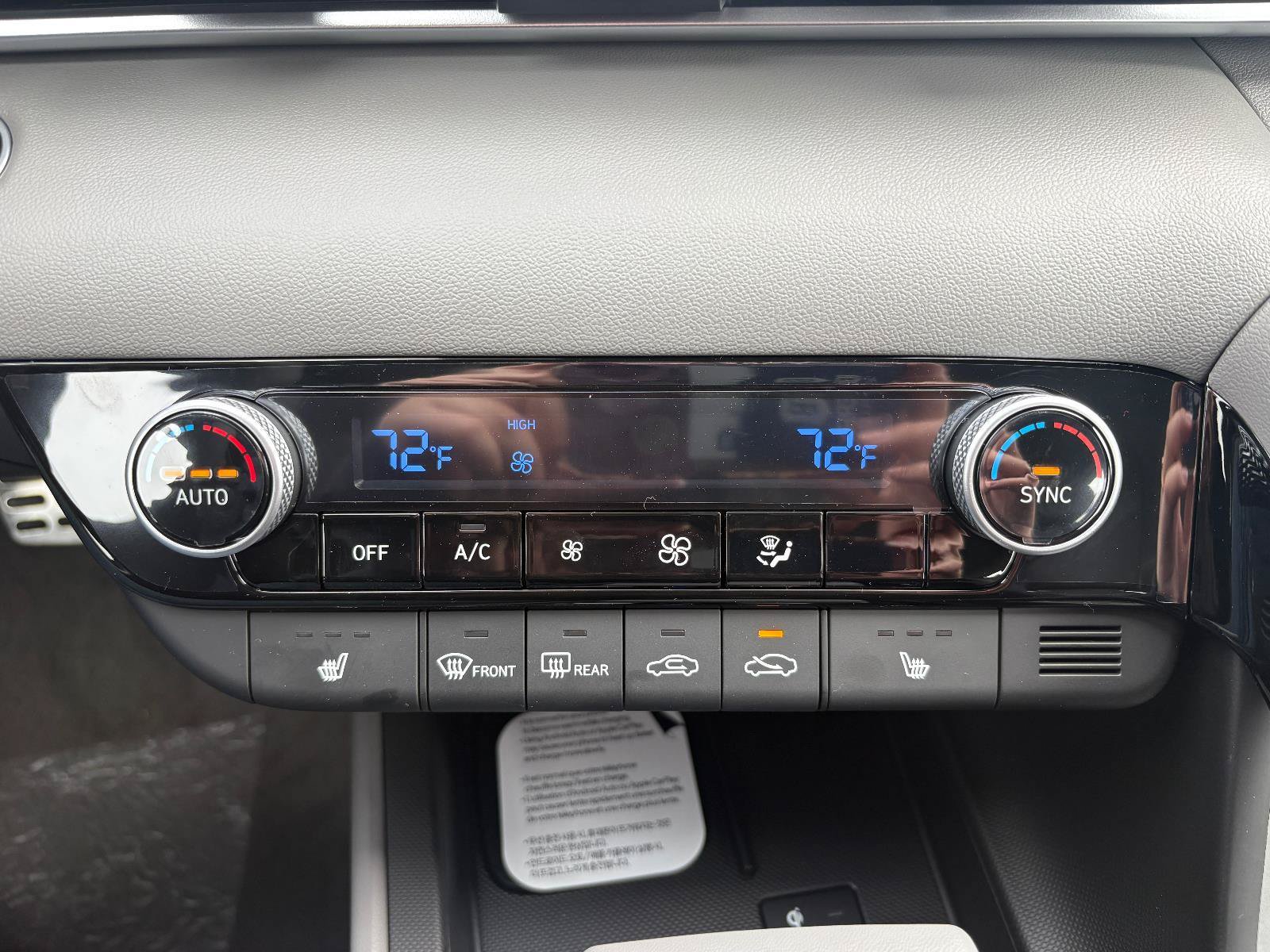 New 2025 Hyundai Elantra Sport FWD image 27