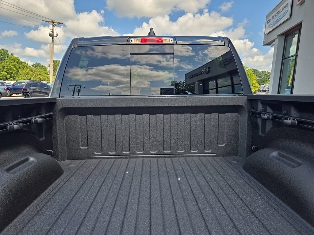 New 2027 RAM 1500 Express AWD/4WD image 29