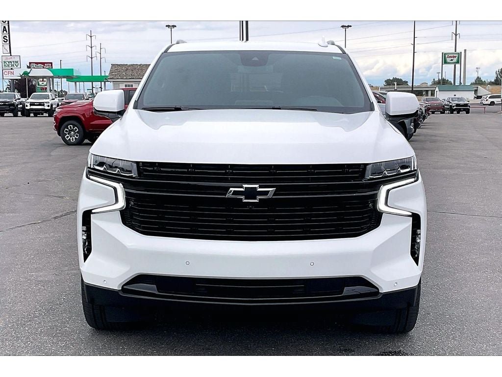 Used 2024 Chevrolet Suburban RST w/ Luxury Package AWD/4WD image 3