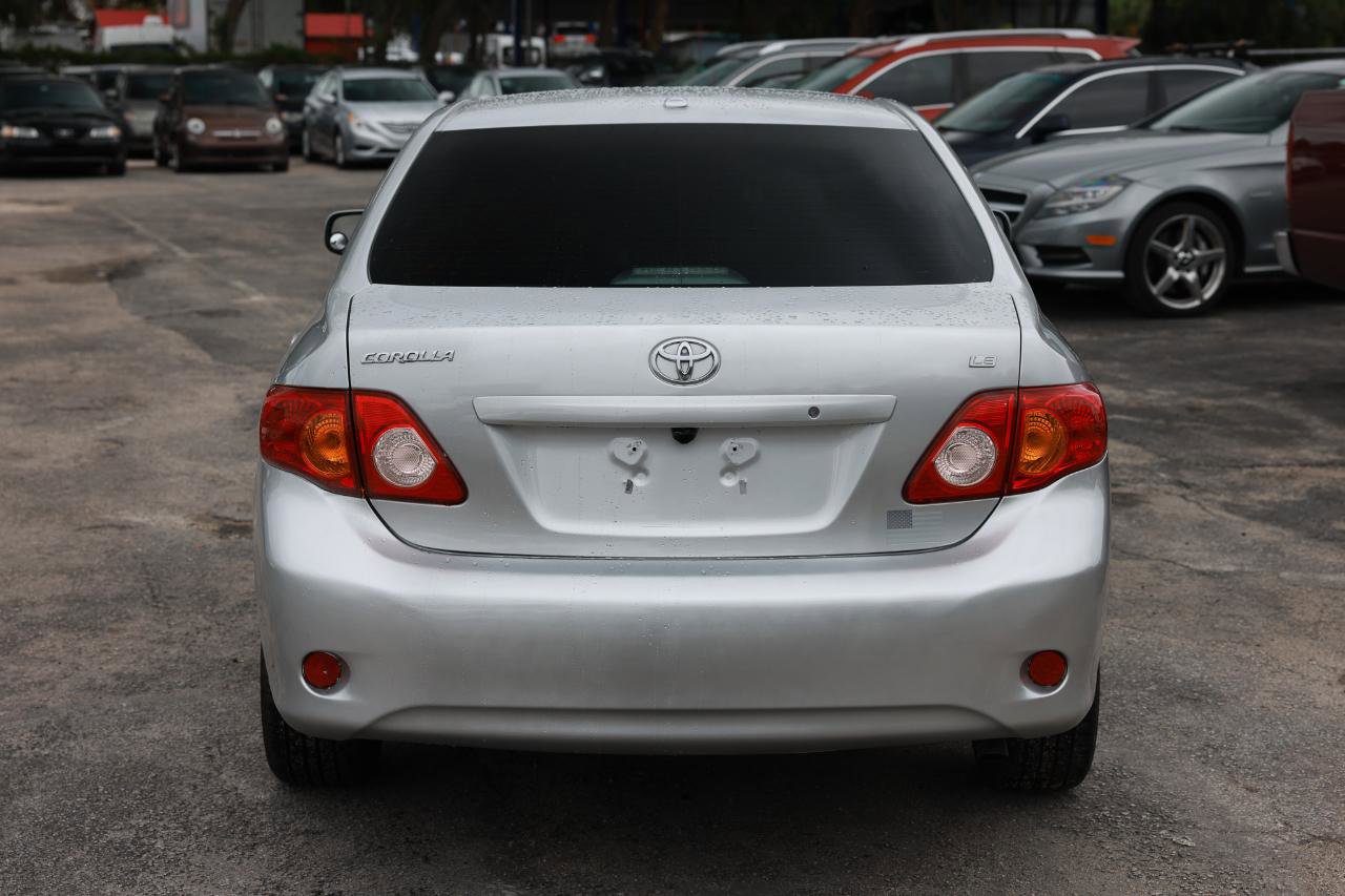 Used 2010 Toyota Corolla LE FWD image 9