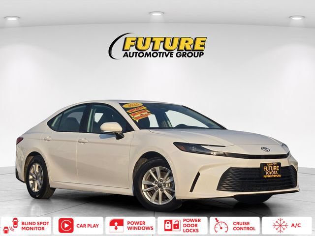 Used 2025 Toyota Camry LE FWD image 1