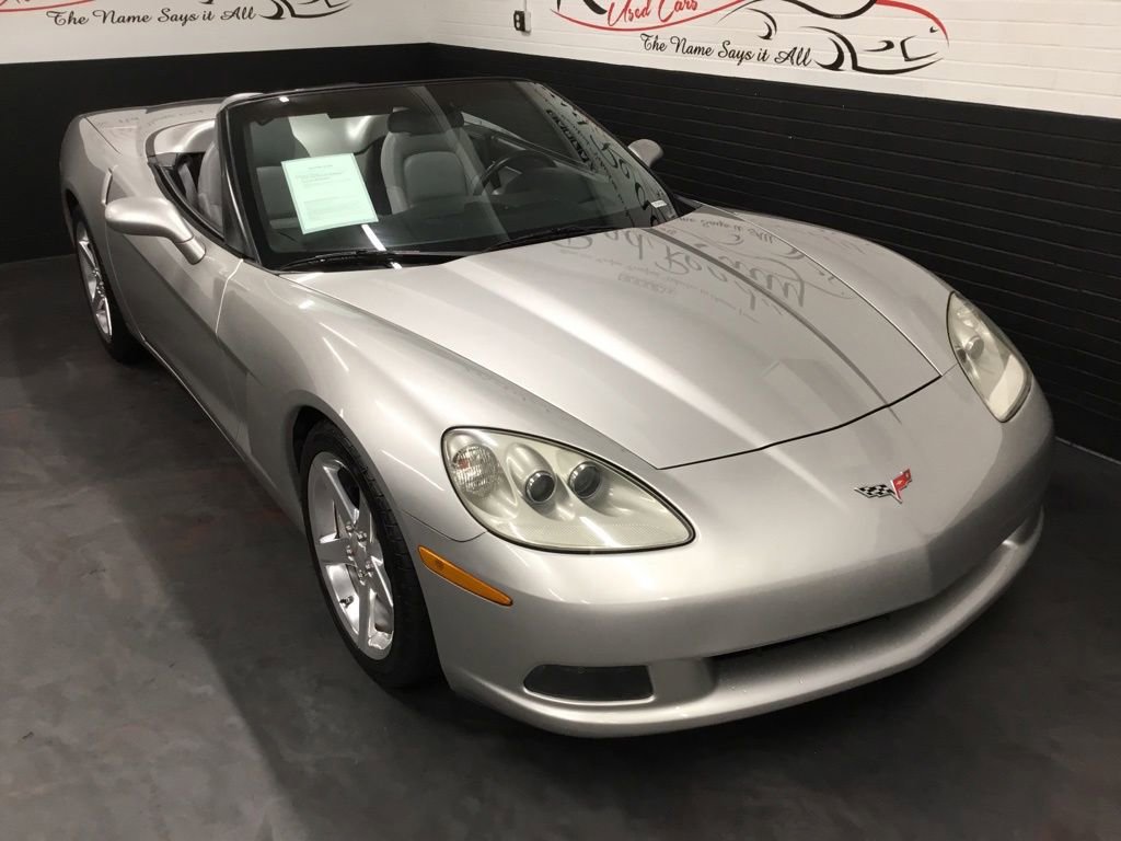 Used 2005 Chevrolet Corvette Convertible w/ Preferred Equipment Group image 2