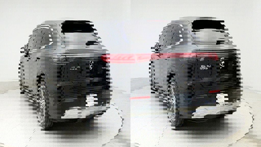 Used 2023 Mercedes-Benz EQS 450+ 4MATIC SUV image 6