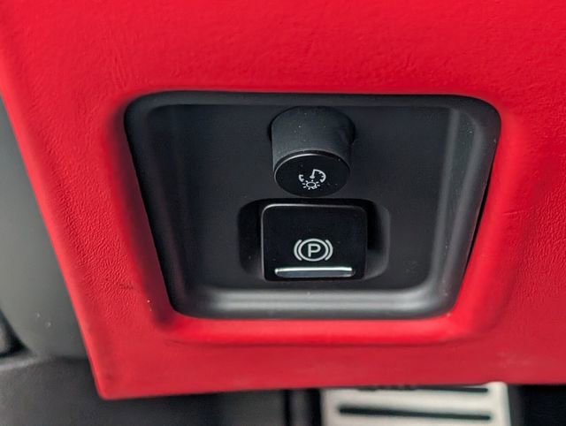 Used 2021 Chevrolet Corvette Stingray Premium Conv w/ Z51 Performance Package image 34