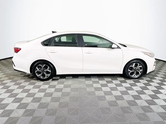 Used 2020 Kia Forte LXS FWD image 9