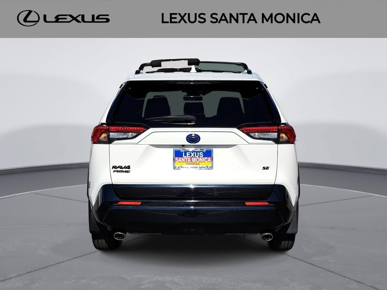 Used 2021 Toyota RAV4 SE w/ Weather & Moonroof Package AWD/4WD image 6