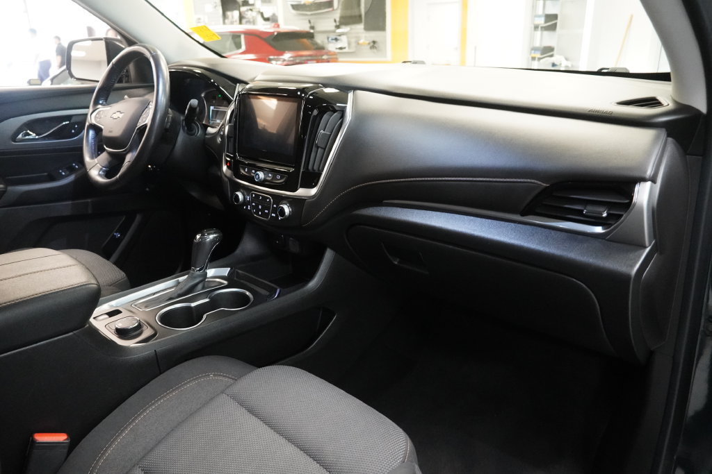 Used 2019 Chevrolet Traverse LT w/ LPO, Cargo Package AWD/4WD image 12