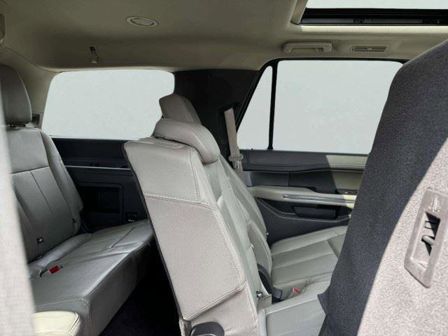 Used 2021 Ford Expedition XLT RWD image 46