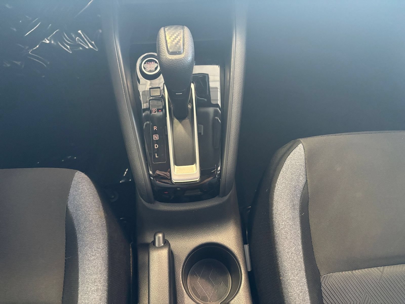 Used 2025 Nissan Versa SV FWD image 39