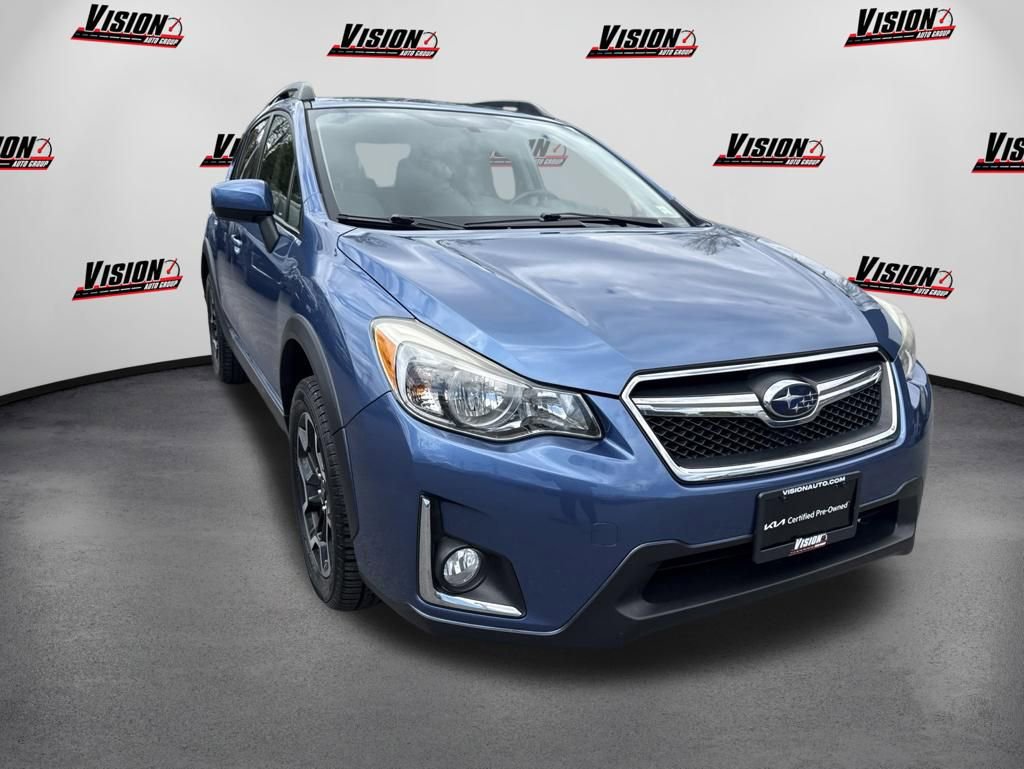 Used 2016 Subaru Crosstrek 2.0i Premium AWD/4WD video 3