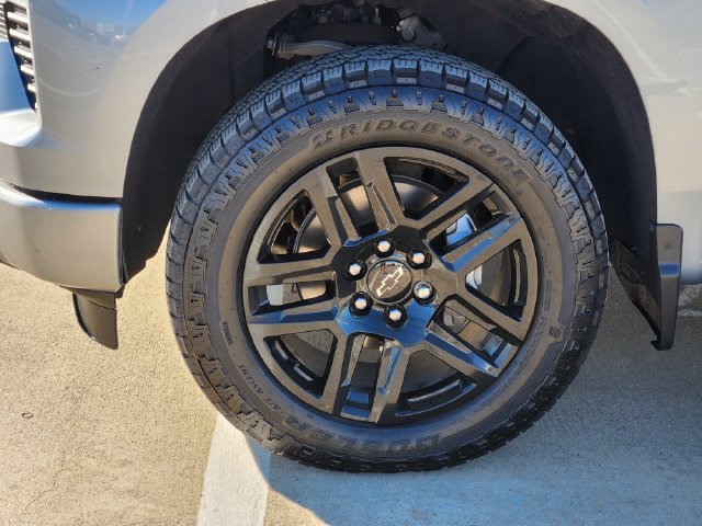 Used 2024 Chevrolet Silverado 1500 RST w/ Dark Appearance Package AWD/4WD image 17