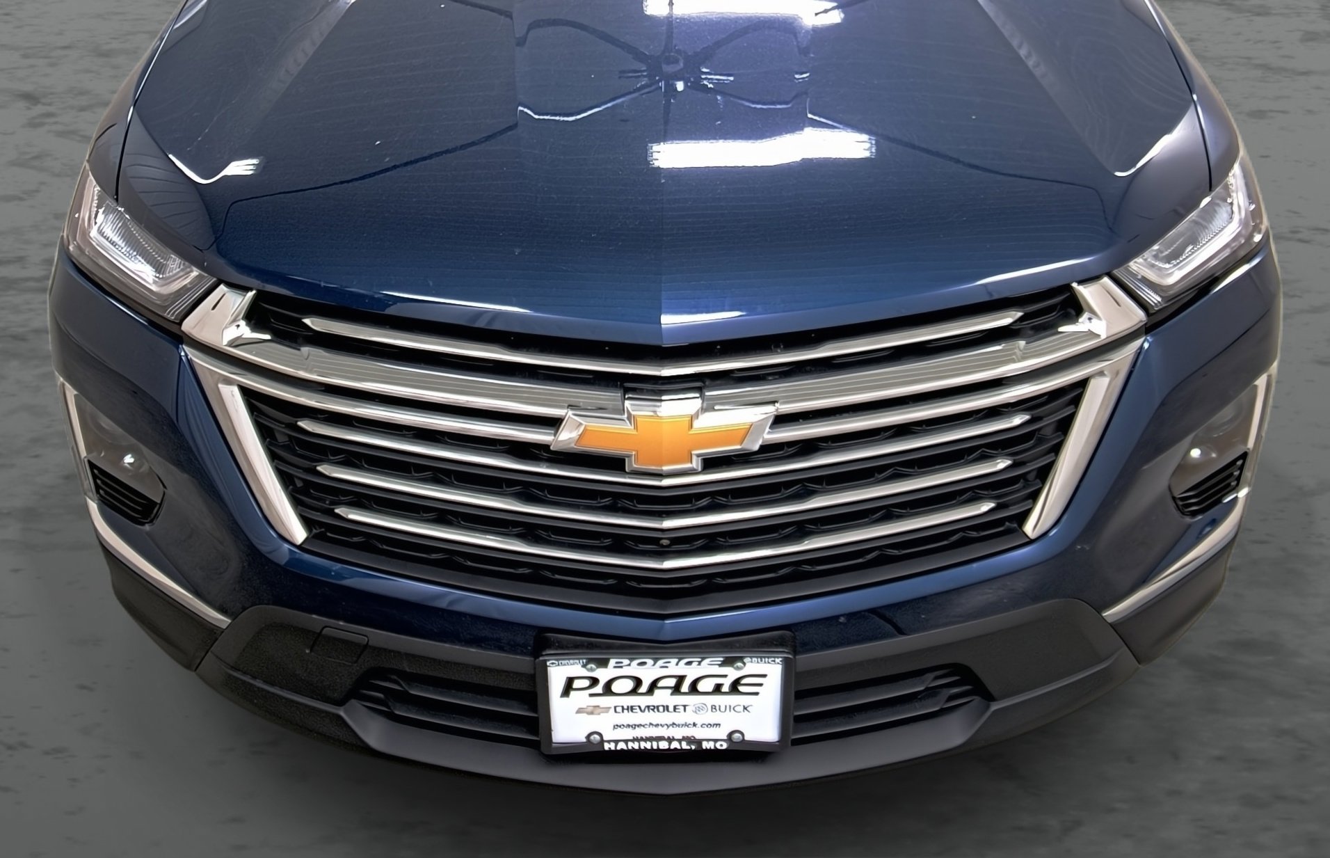 Used 2023 Chevrolet Traverse LT w/ LT Premium Package image 16