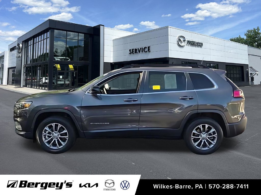 Used 2022 Jeep Cherokee Latitude Lux w/ Sun & Sound Group AWD/4WD image 6