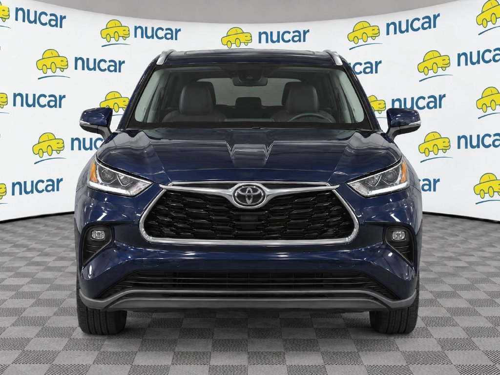 Certified 2021 Toyota Highlander Limited AWD/4WD image 5
