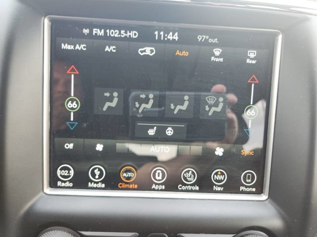 Used 2018 Jeep Grand Cherokee Altitude RWD image 34