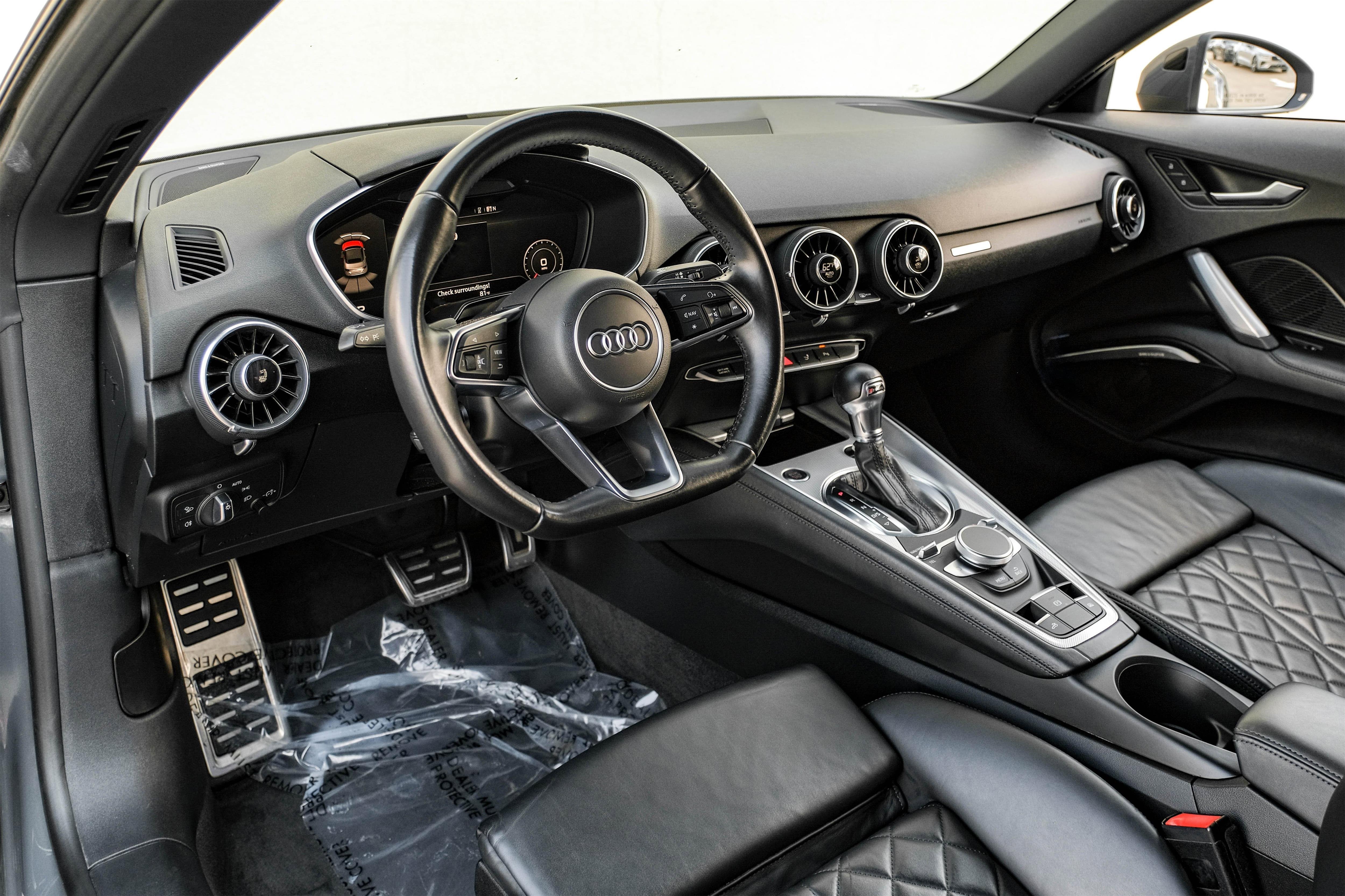 Used 2017 Audi TT 2.0T w/ Technology Package image 2