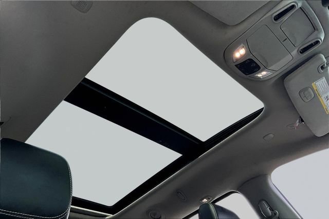 Used 2023 Chrysler Pacifica Limited image 27