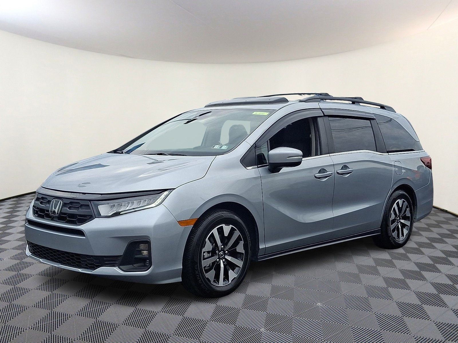 Used 2026 Honda Odyssey EX-L image 3