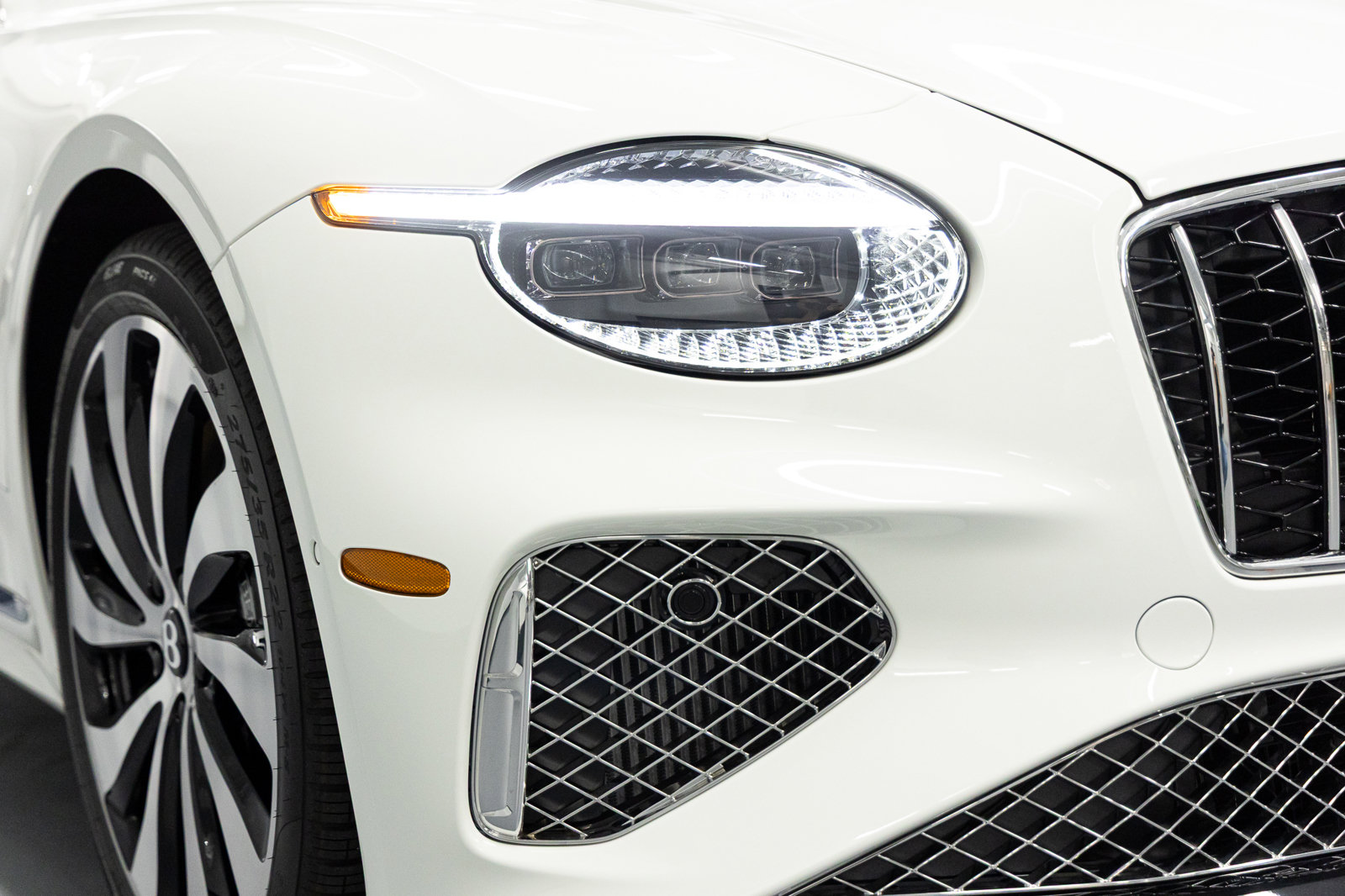 New 2026 Bentley Continental GT Azure AWD/4WD image 11