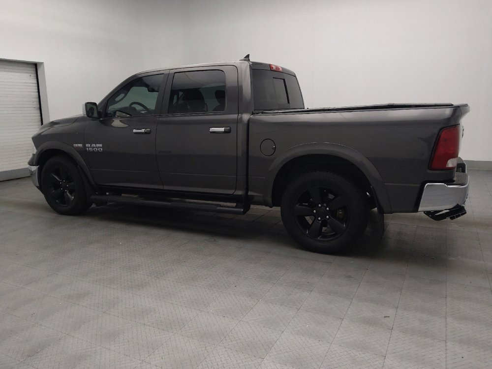 Used 2018 RAM 1500 SLT image 3