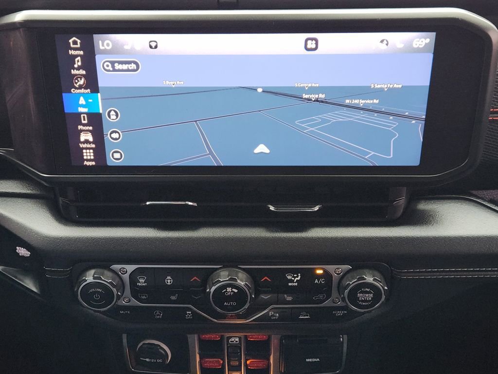 Used 2024 Jeep Wrangler Unlimited Rubicon image 18