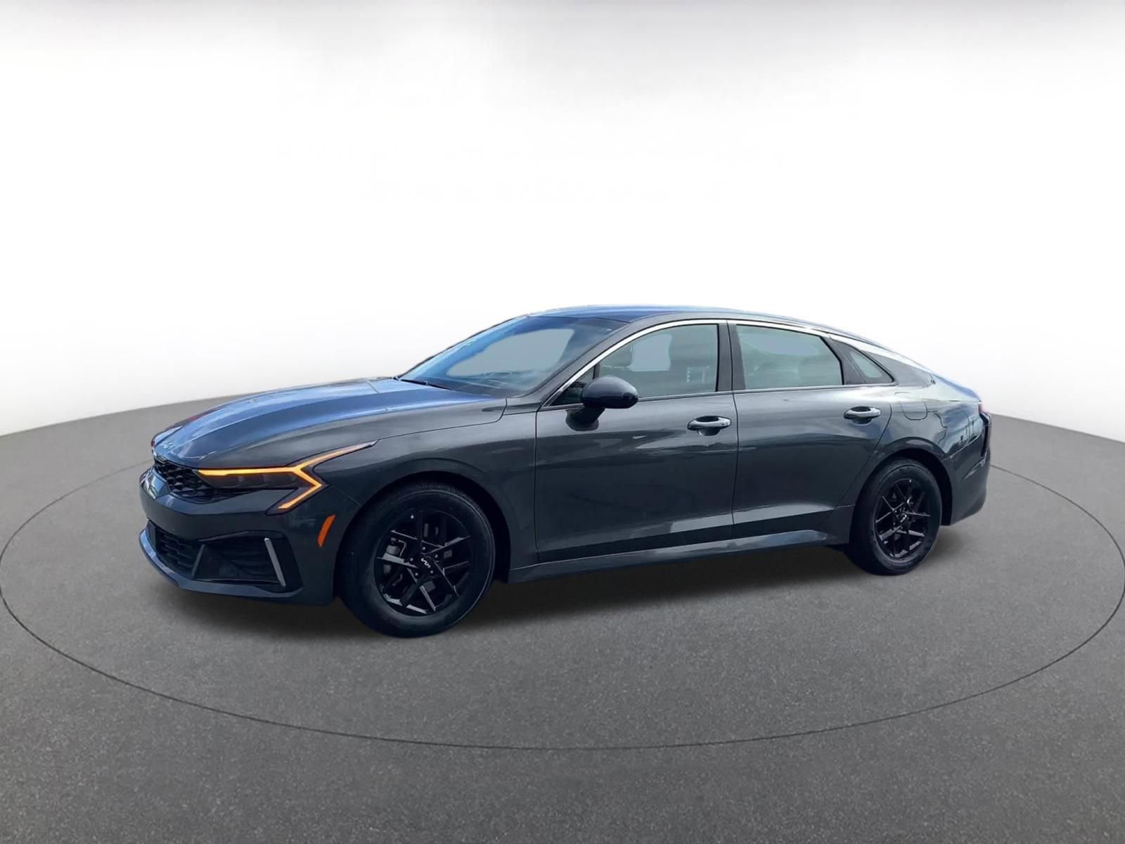 Used 2025 Kia K5 LXS image 8