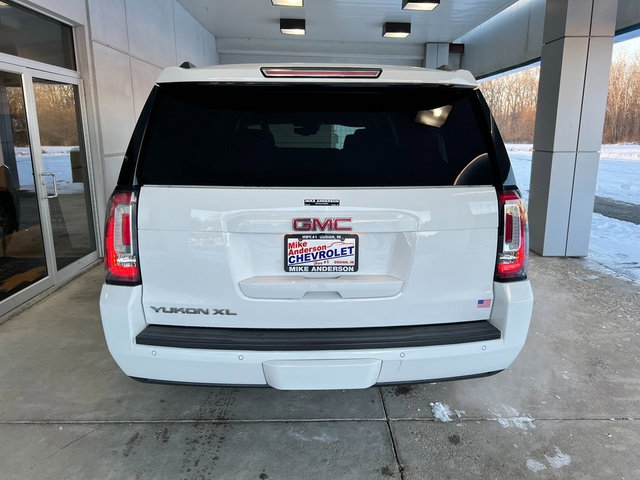 Used 2017 GMC Yukon XL SLE w/ SLE Value Package image 8