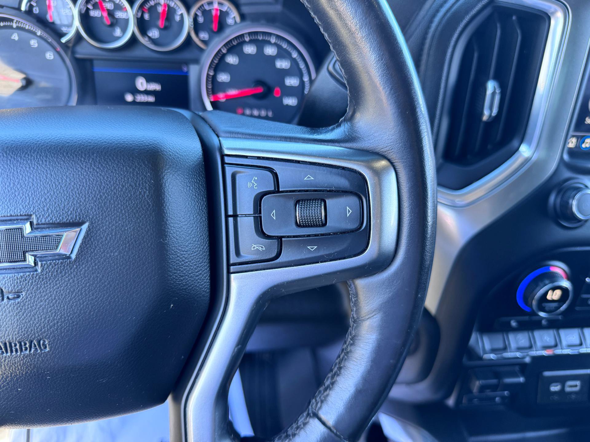 Used 2020 Chevrolet Silverado 1500 LT Trail Boss AWD/4WD image 22