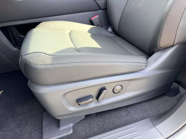 New 2026 Nissan Pathfinder SL w/ SL Premium Package AWD/4WD image 15