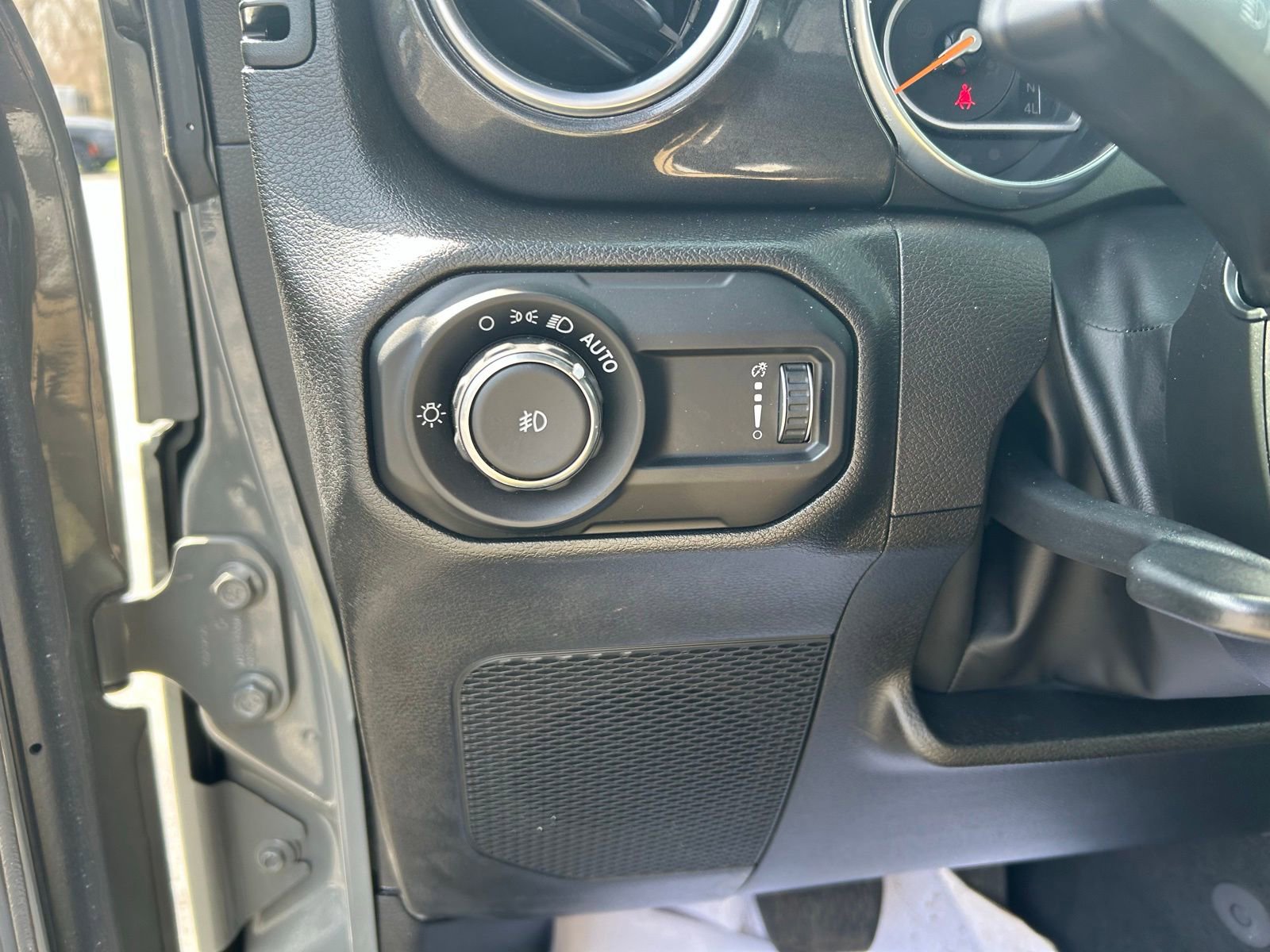 Certified 2023 Jeep Wrangler Unlimited Sahara image 16