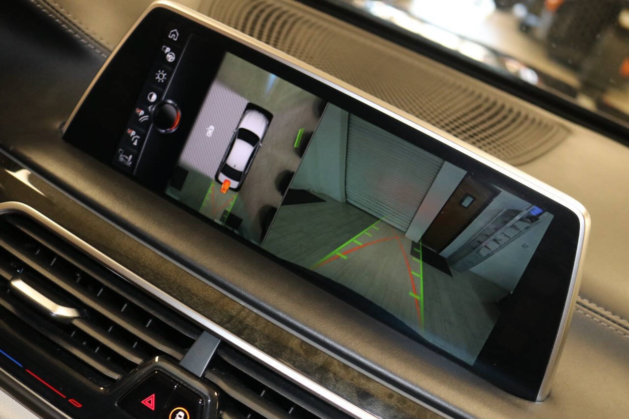 Used 2016 BMW 740i RWD image 36