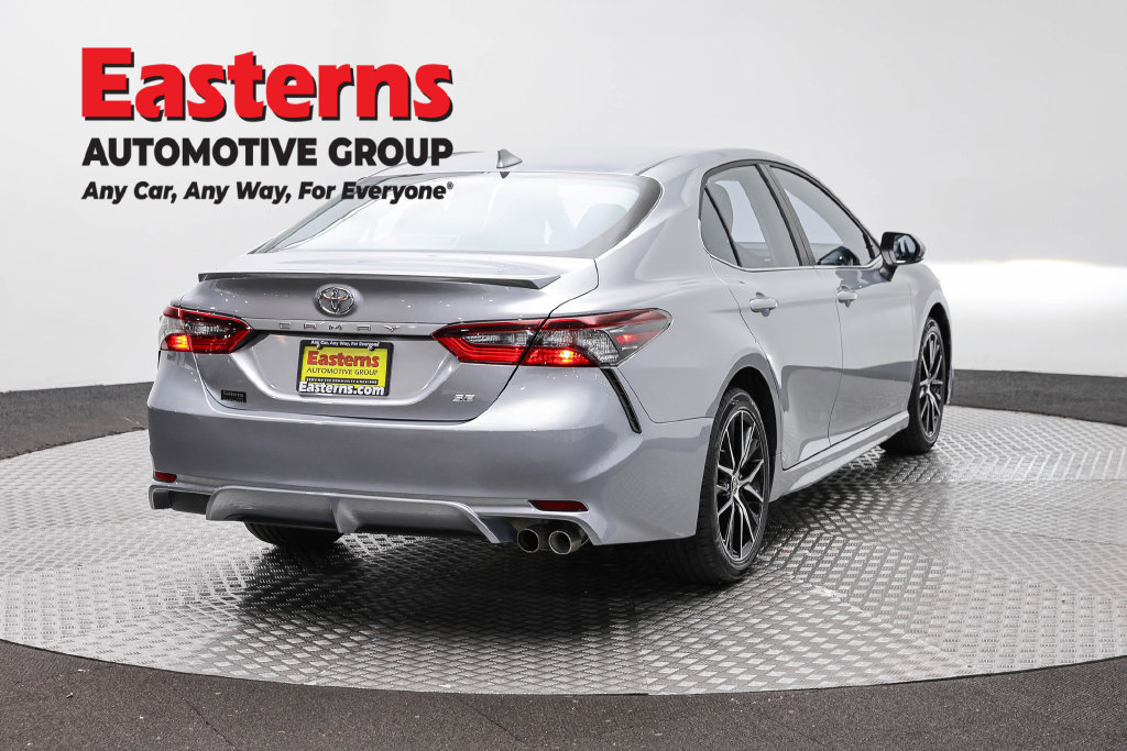 Used 2024 Toyota Camry SE FWD image 8