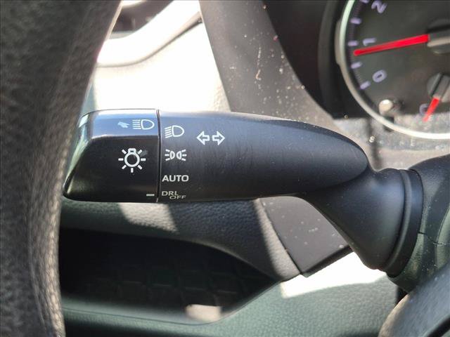 Used 2022 Toyota RAV4 XLE w/ Convenience Package FWD image 6