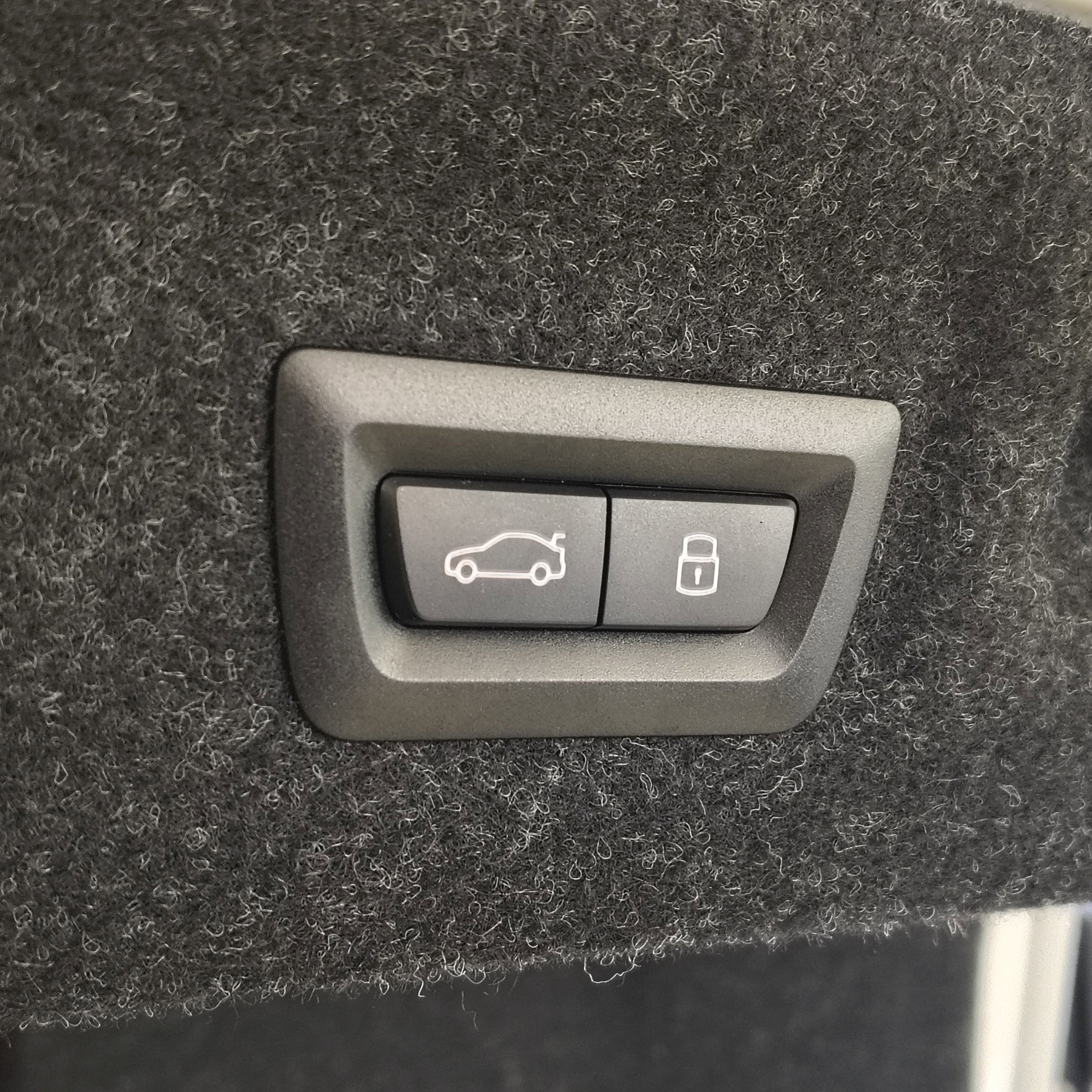 Used 2026 BMW M4 xDrive Competition image 10