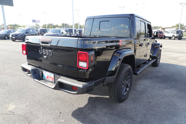 New 2025 Jeep Gladiator Sport image 6