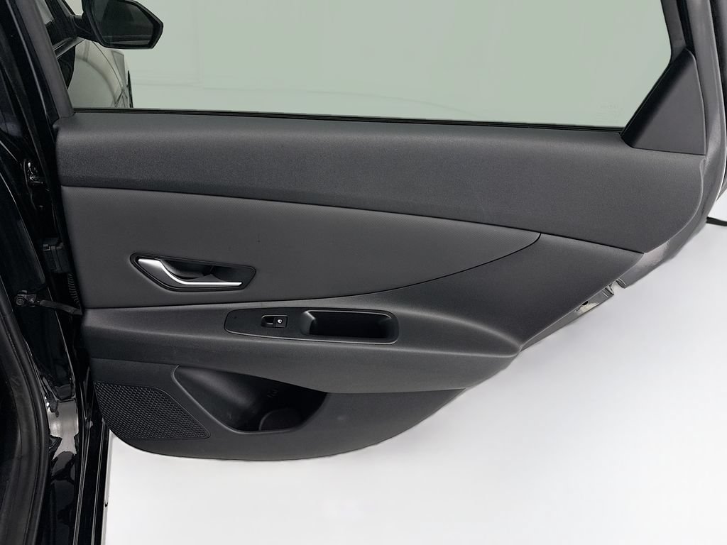 Used 2023 Hyundai Elantra SEL w/ Convenience Package FWD image 26