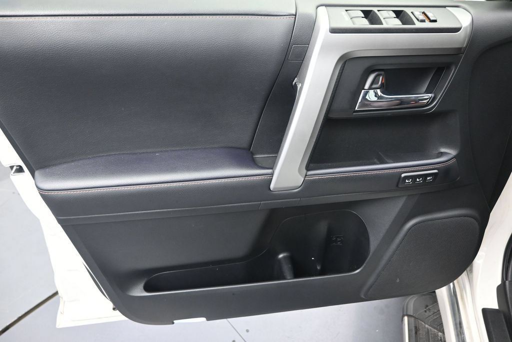 Used 2023 Toyota 4Runner Limited AWD/4WD image 11