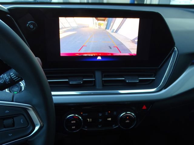 Used 2024 Chevrolet Trax LT w/ Driver Confidence Package image 32