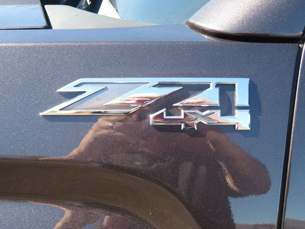 Used 2015 GMC Sierra 1500 SLT w/ SLT Crew Cab Value Package AWD/4WD image 14