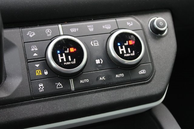 Used 2023 Land Rover Defender 110 S image 9