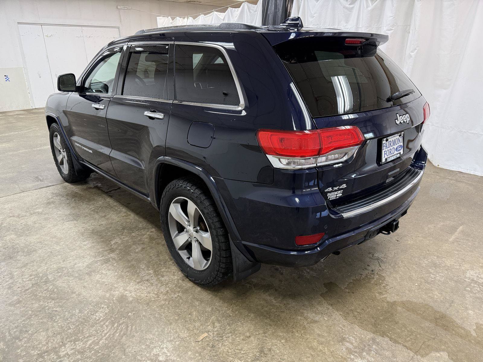 Used 2014 Jeep Grand Cherokee Overland w/ Advanced Technology Group AWD/4WD image 5