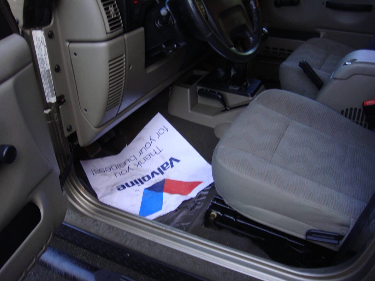 Used 2005 Jeep Wrangler Rubicon image 12