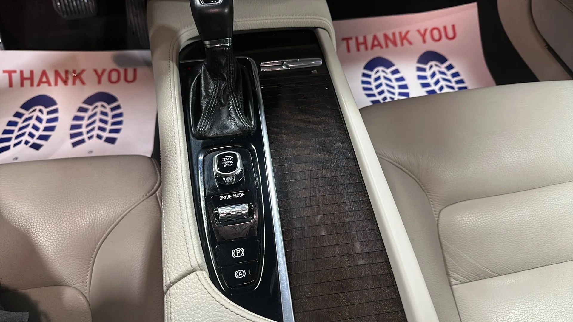 Used 2020 Volvo S90 T6 Momentum image 24