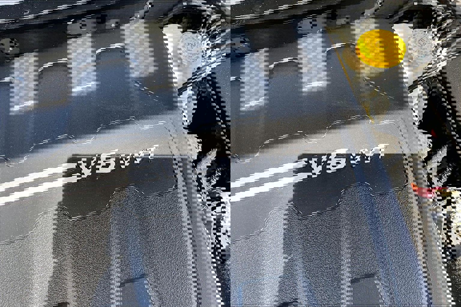 Used 2018 Jeep Cherokee Latitude w/ Altitude Package image 22