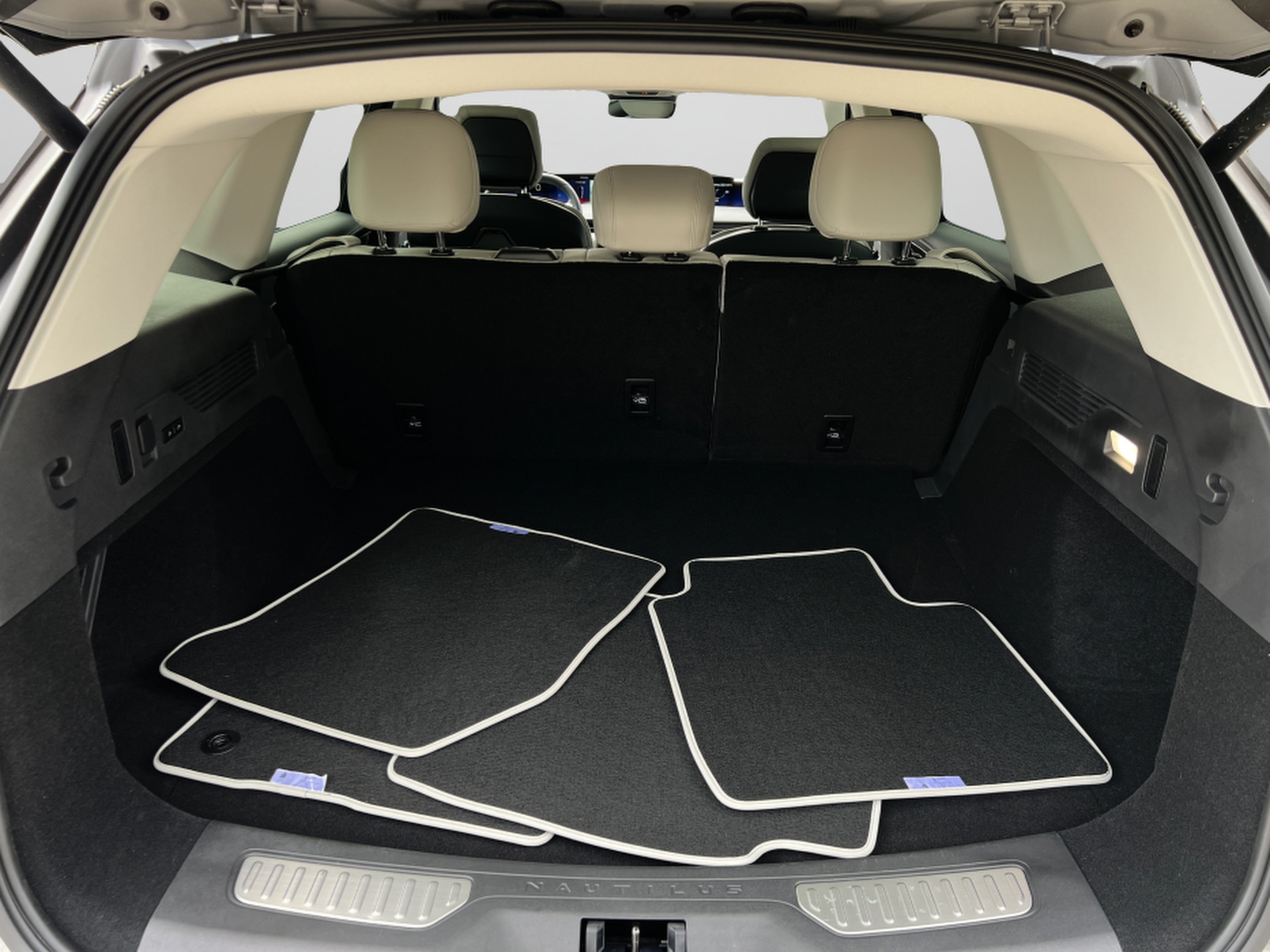 New 2026 Lincoln Nautilus Reserve AWD/4WD image 27