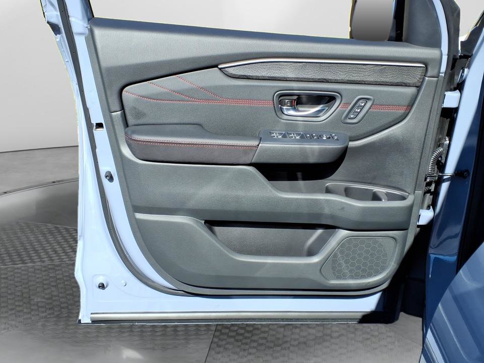 New 2026 Honda Pilot Black Edition image 15