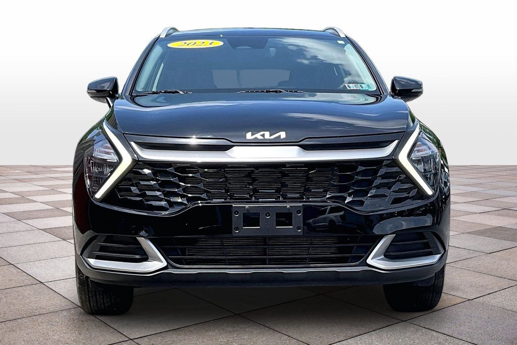Used 2023 Kia Sportage EX AWD/4WD image 3